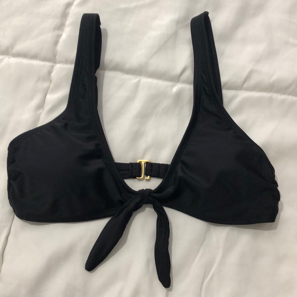Black medium junior/women’s size knotted swim top